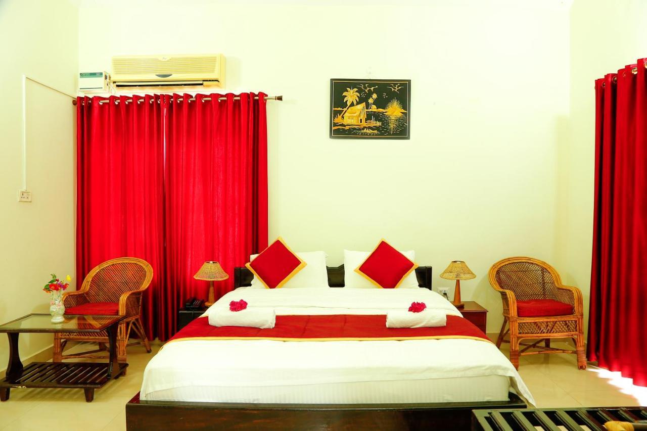 La Exotica Hotel Varkala Exterior foto